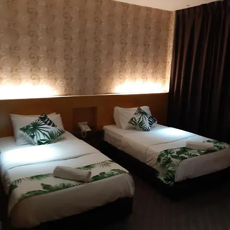 Grandeur Hotel And Spa Malacca Exterior photo
