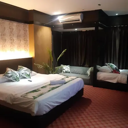 Grandeur Hotel And Spa Malacca Exterior photo