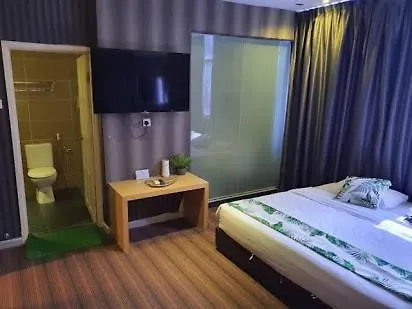 Grandeur Hotel And Spa Malacca Exterior photo