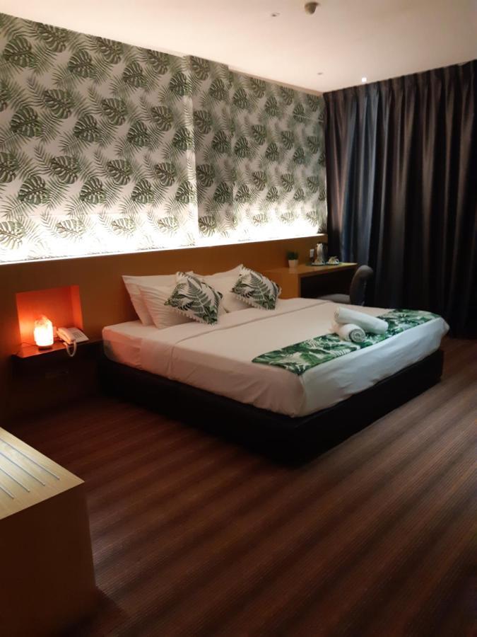 Grandeur And Hotel 3*