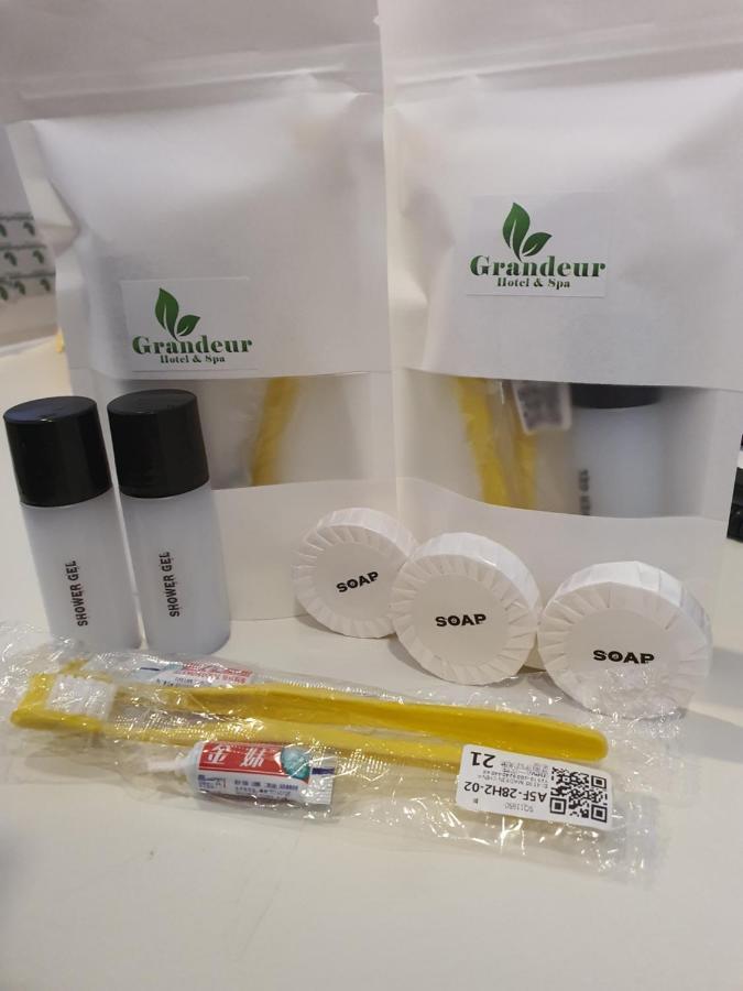 Grandeur And