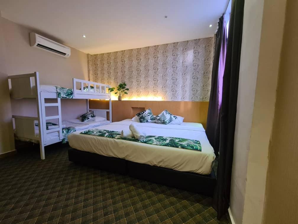 Grandeur And Hotel Malacca